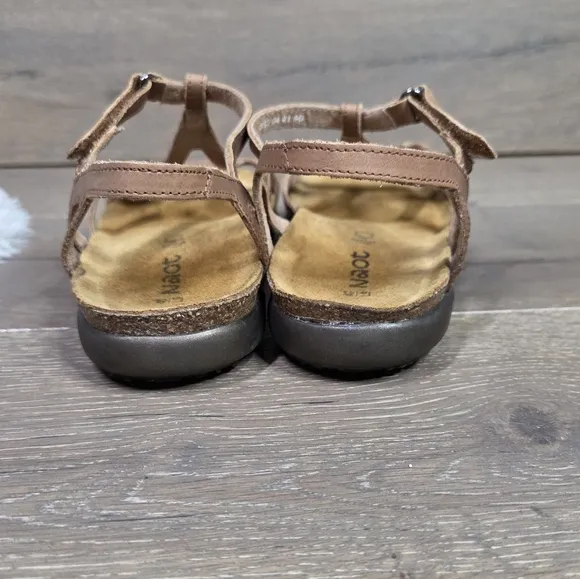Naot Dorith Brown Strappy Sandals