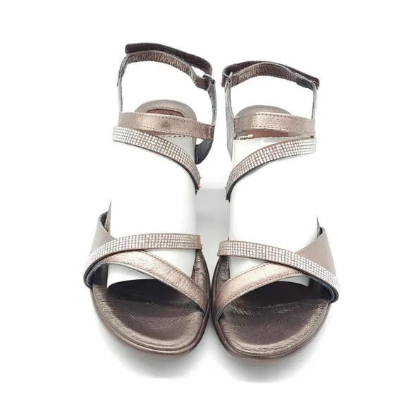 Naot Innovate Womens Sandals Size 8 EU 39 Copper Leather Rhinestone Straps Heel