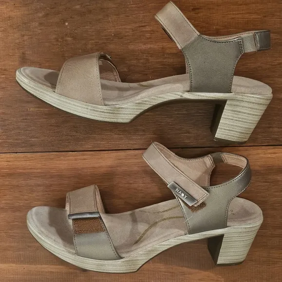 Naot Intact Women's Heels Khaki Tan Beige Pewter Leather Sandals - Size 39M