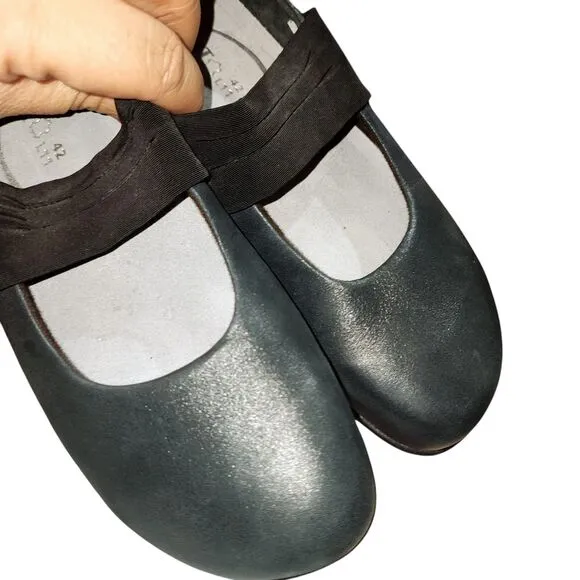 NAOT KOA 11 NWOT Charcoal Black Leather Mary Jane Casual Comfort Shoes MSRP $190