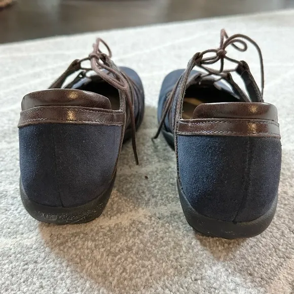 Naot Navy and Brown Leather Mary Jane Lace Up Supportive Shoes
