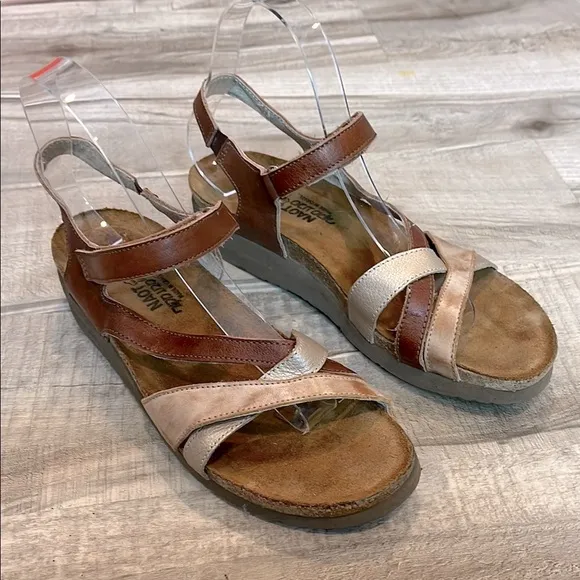 Naot Sophia leather sandals size 40/9-9.5
