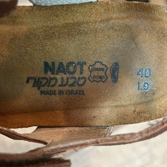 Naot Sophia leather sandals size 40/9-9.5