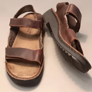 Naot women's 'Karenna' dark brown adjustable leather sandals sz 40 or sz 9 - 9.5