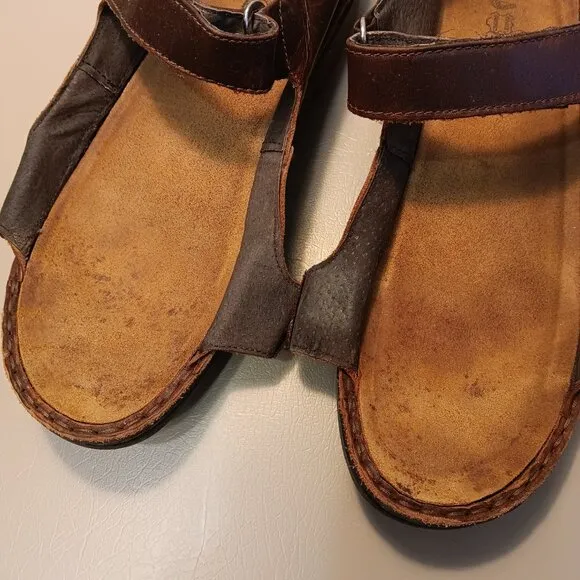 Naot women's 'Karenna' dark brown adjustable leather sandals sz 40 or sz 9 - 9.5