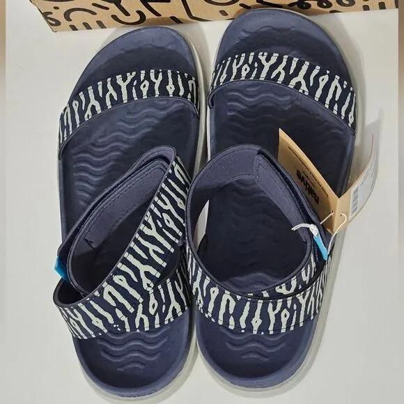 Native, Womens sandals in zebra/cuddlefish. NIB-Size 8