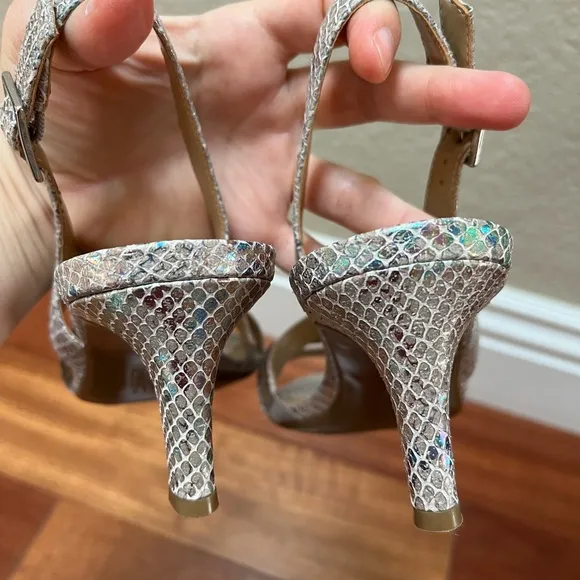 Naturalizer Iridescent Silver Metallic Snake Taimi Dress Sandals Heels Sz 8