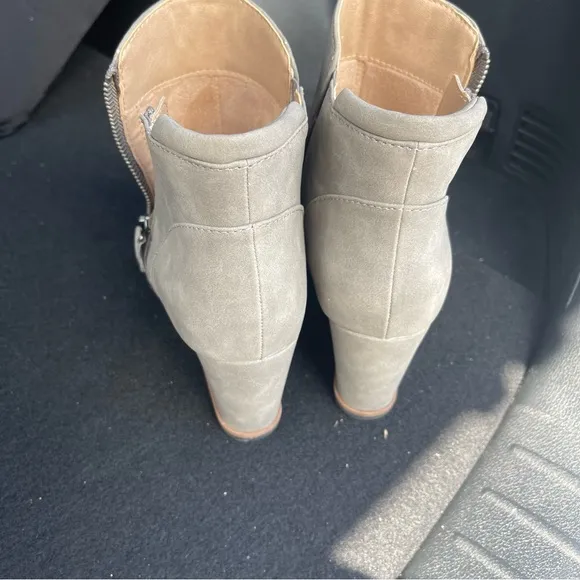 Naturalizer Soul Women's Haley Wedge Ankle Bootie Size 9