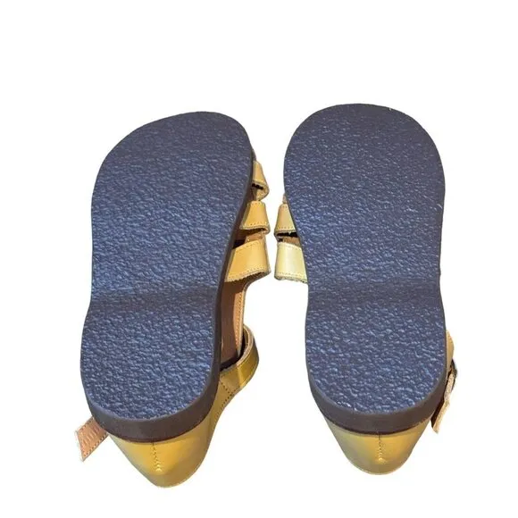 NEW Adelisa &amp; Co Flora Sandals