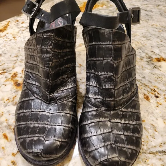 New A.S.98 Black Closed Toe Heel Sandals 37