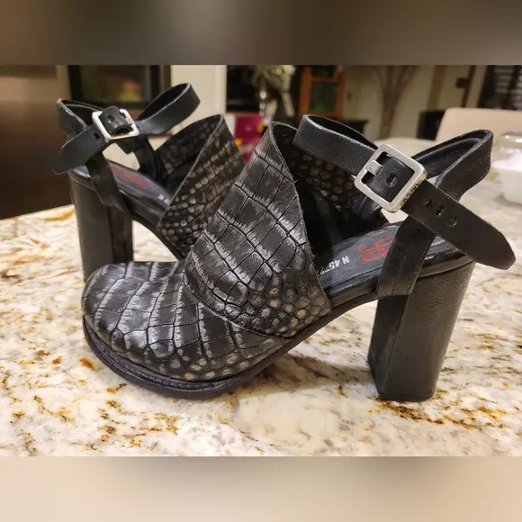 New A.S.98 Black Closed Toe Heel Sandals 37