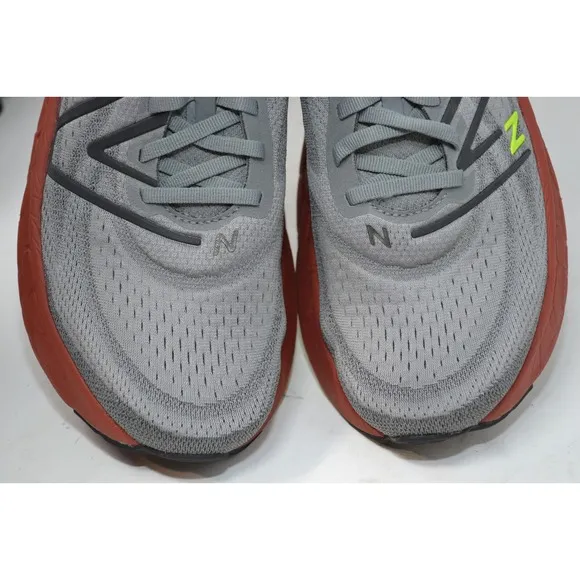 New Balance fresh foam x more V4 mens size 10 D shoes gray running sneakers