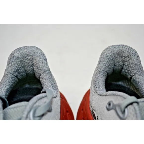 New Balance fresh foam x more V4 mens size 10 D shoes gray running sneakers