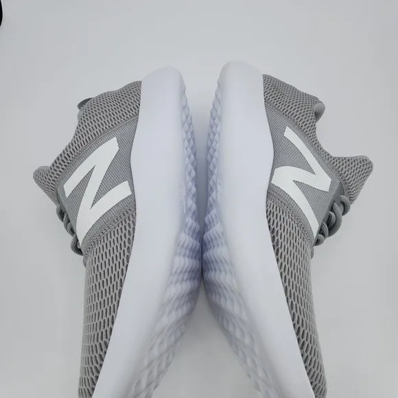 New Balance RCVRY G2 Shoes Mens 9 D Grey Recovery Lacrosse Sneakers NEW in Box