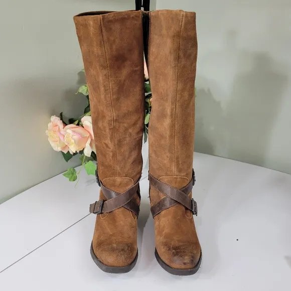 NEW BOC soft Leather &amp; suede harnessed boots w block heels &amp; zipper.👀