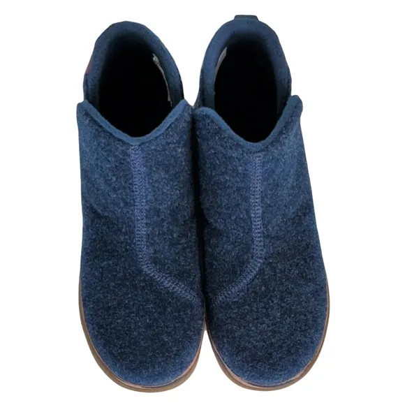 New Chaco Revel mid felt shoe slip on boots navy