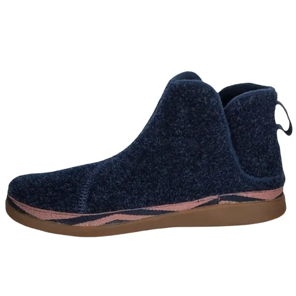 New Chaco Revel mid felt shoe slip on boots navy