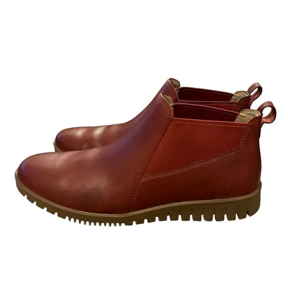 NEW! Dansko Womans 10.5 Louisa $165 Leather Ankle Boots Pull On COMFORT Red 41