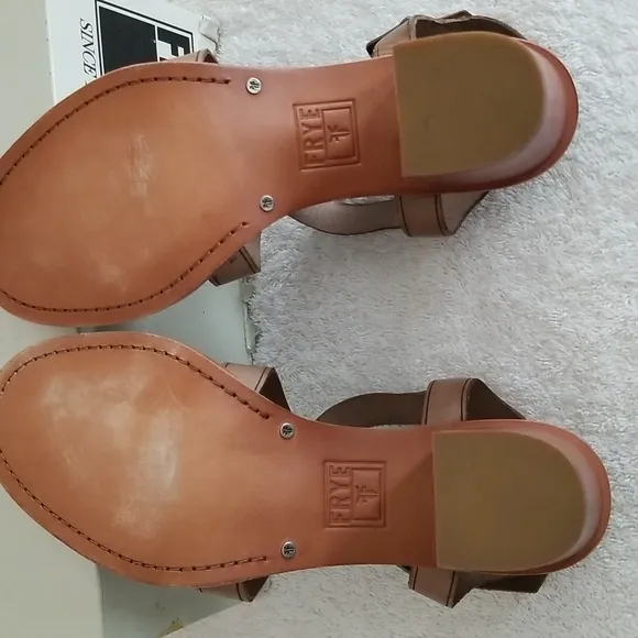 New Frye Brielle Criss-Cross Leather Sandals
