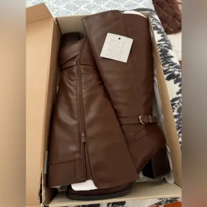 New in Box Naturalizer Uptown Knee High Brown Wide Calf heeled Leather Boots 12