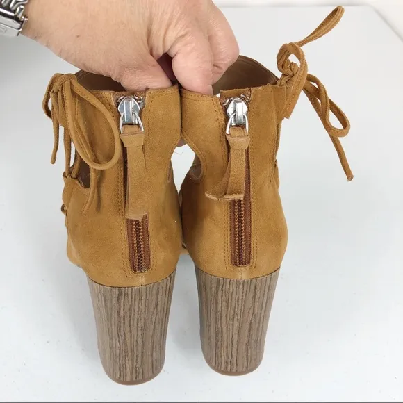 New L. Paolo blocked heel sandals size 8M (box J)