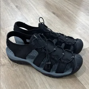 NEW Men’s Propét Kona Fisherman Sandals