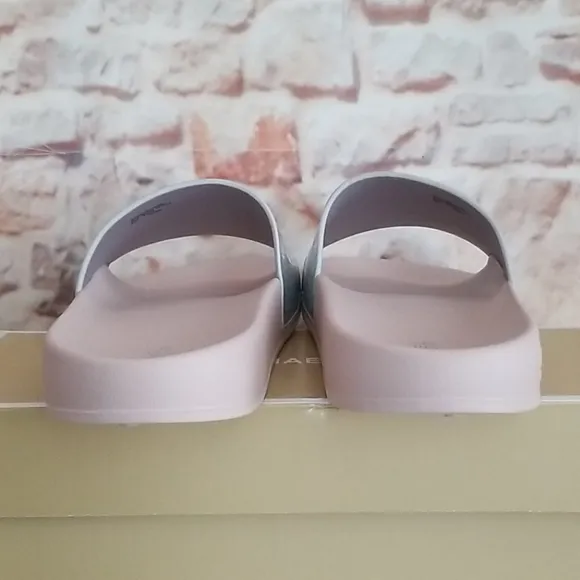 New Michael Kors Gilmore Slide Sandals