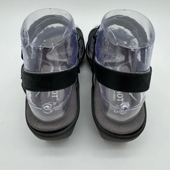 New NAOT Reserve Black Leather Adjustable Sandals Flower Size EU 36/US 5-5.5