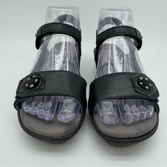 New NAOT Reserve Black Leather Adjustable Sandals Flower Size EU 36/US 5-5.5