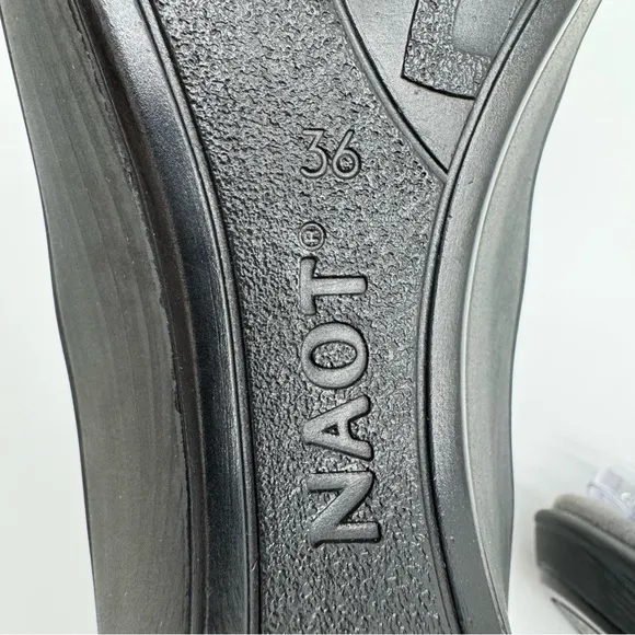 New NAOT Reserve Black Leather Adjustable Sandals Flower Size EU 36/US 5-5.5