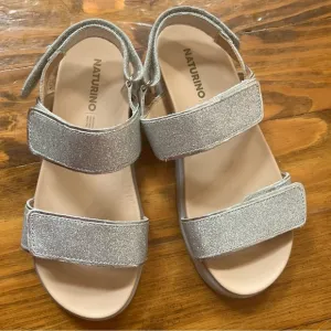 NEW Naturino Jemes SILVER GLITTER LEATHER SANDALS size 2.5-3 Little Girl