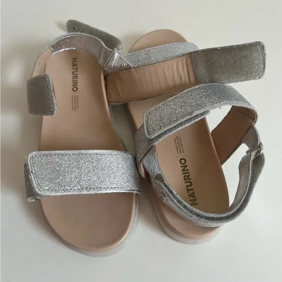 NEW Naturino Jemes SILVER GLITTER LEATHER SANDALS size 2.5-3 Little Girl