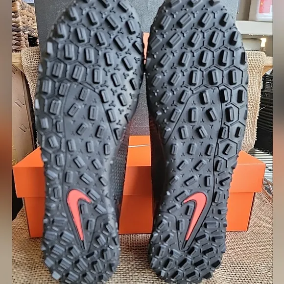 NEW Nike Phantom GT2 Club TF 'Phantom Black' Mens Soccer Size M 10.5 DC0821-001