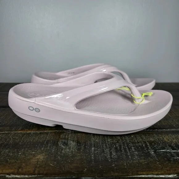 NEW Oofos Oolala Luxe Womens Size 5 Recovery Flip Flop Sandals Stardust Pink