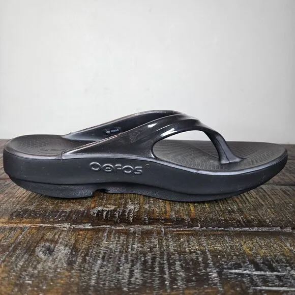 NEW Oofos Oolala Womens Size 7 Recovery Slip-On Comfort Flip Flops Sandals Black