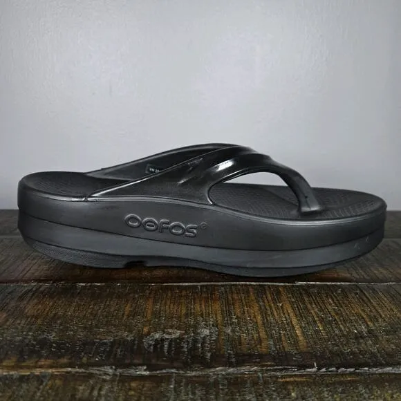 NEW Oofos Oomega Oolala Womens Size 10 Recovery Slip-On Flip Flop Sandals Black