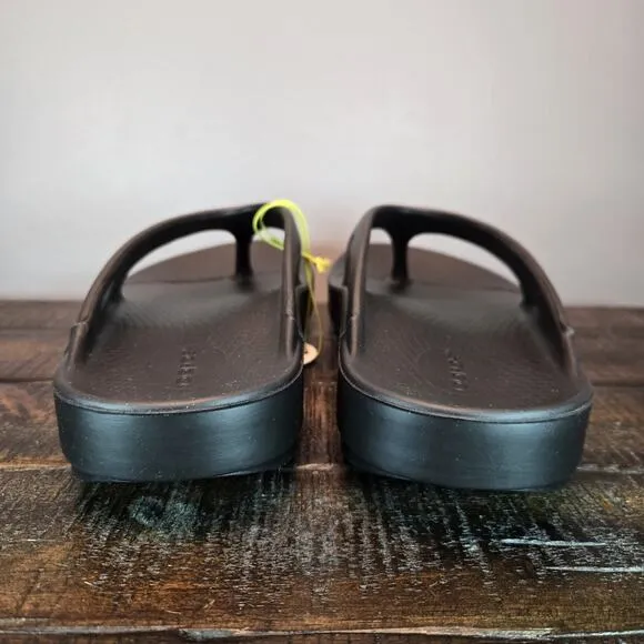 NEW Oofos Ooriginal Mens Size 10 Recovery Slip-On Flip Flops Beach Sandals Black