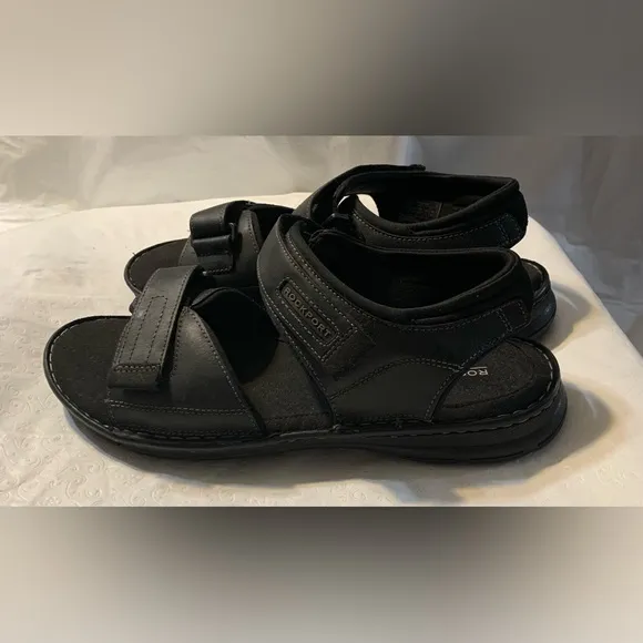 NEW ROCKPORT MEN’S DARWYN QUARTER-STRAP Black Leather Sandal, 13. NWOB