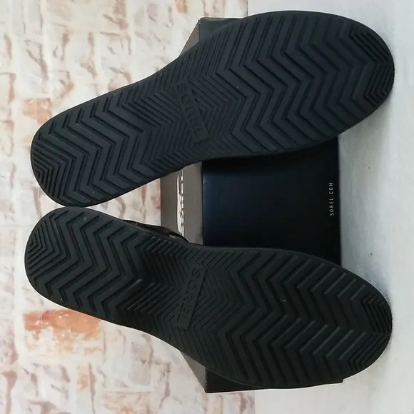 New Sorel Dayspring Platform Sandals
