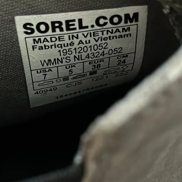 NEW Sorel Emelie II Waterproof Chelsea Boot Gray Size 7