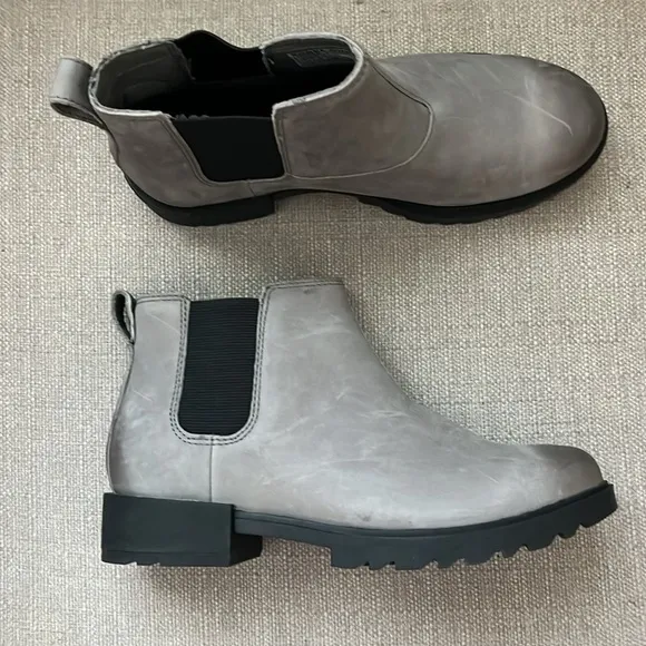 NEW Sorel Emelie II Waterproof Chelsea Boot Gray Size 7
