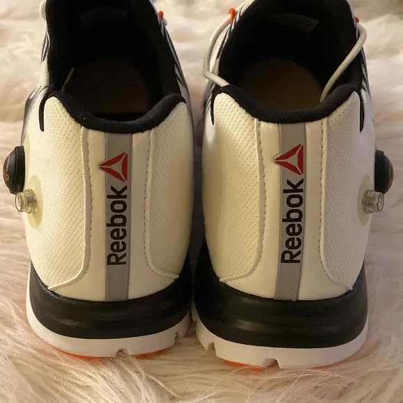New THE PUMP REEBOK athletic shoes