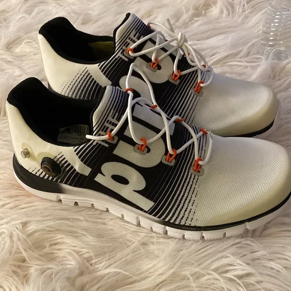 New THE PUMP REEBOK athletic shoes