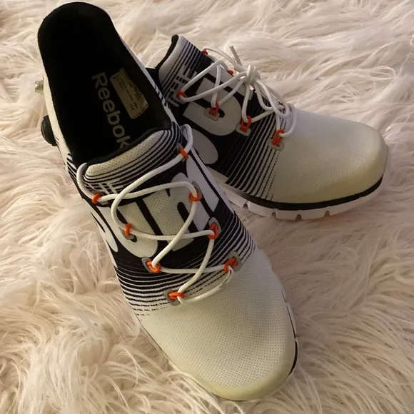 New THE PUMP REEBOK athletic shoes