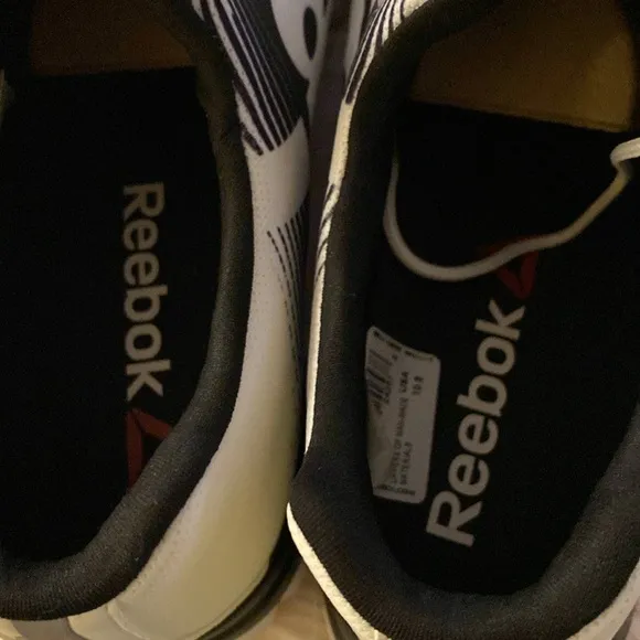 New THE PUMP REEBOK athletic shoes