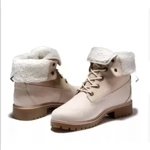 NEW Timberland Teddy Fleece Boots Womens 6.5 Beige Faux Fur Rugged Chic Feminine