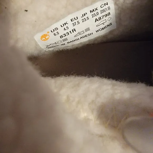 NEW Timberland Teddy Fleece Boots Womens 6.5 Beige Faux Fur Rugged Chic Feminine