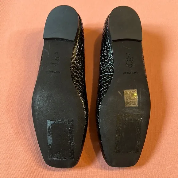 New Tory Burch Black Leather Women's Shoes. Size 6.