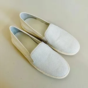 NEW VINCE BLAIR PERFORATED LEATHER SLIP-ON SNEAKERS WHITE