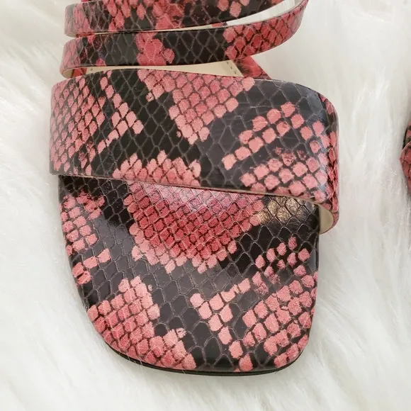NEW Vince Camuto Snake Print Sandals Size 6M